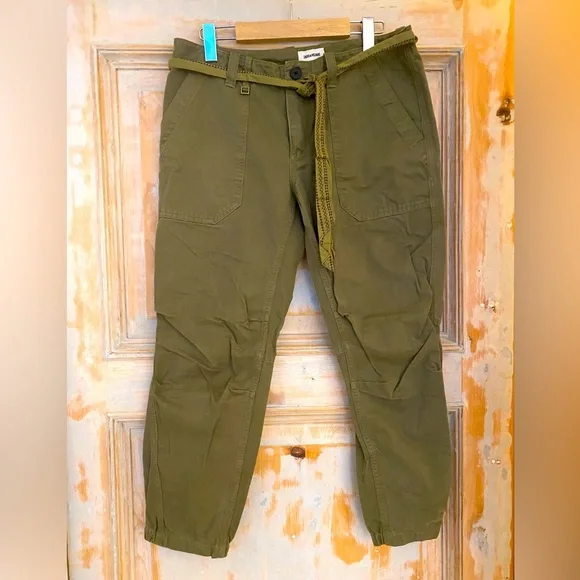Zadig & Voltaire khaki’s with elasticized ankles for a cute, now vibe EUC size M - Picture 2 of 7